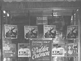 Promoção de shows de Waldir Calmon em Juiz de Fora (MG) com a exposição das capas de seus discos (anos 50)